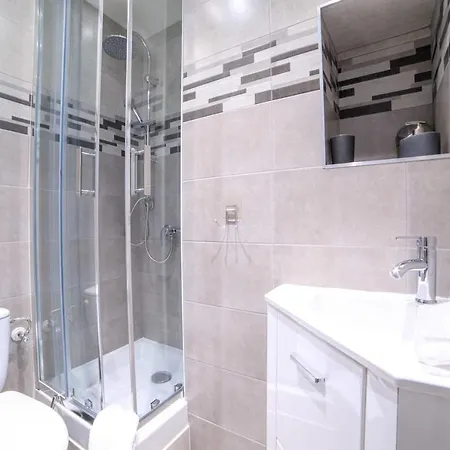 Modern Air-conditioned Studio 5 Min Walk From The Croisette Beaches Apartment